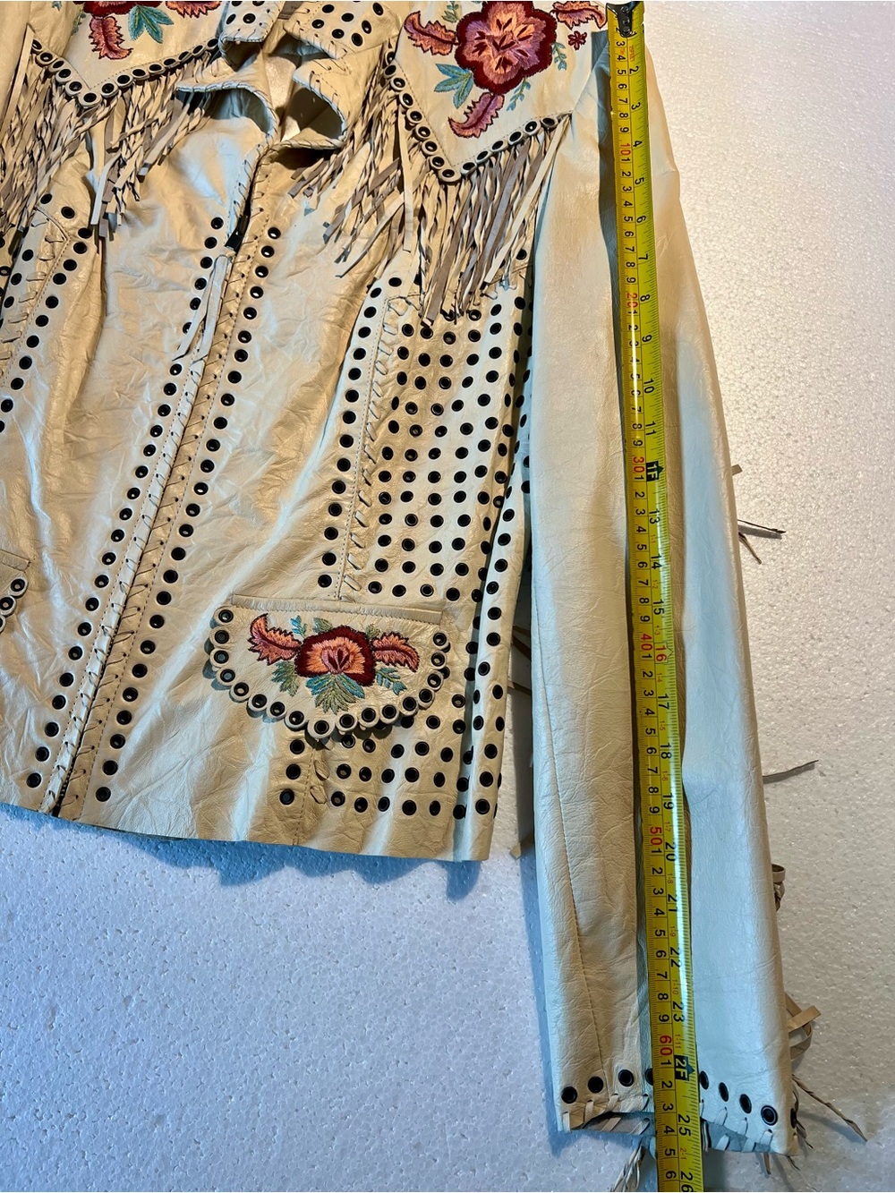 Double D Ranch Cream Leather Fringe Jacket with Embroidered Florals size M - Picture 5 of 16